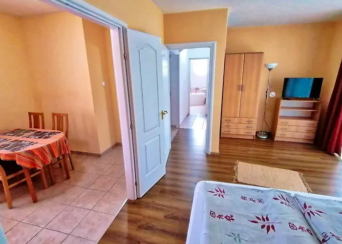 Apartment Aida