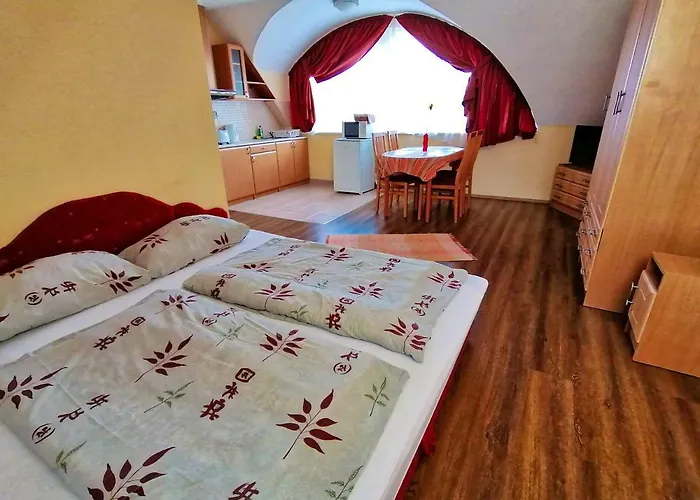 Apartment Aida *