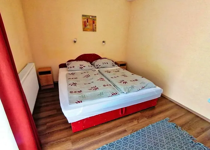 Apartment Aida *