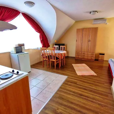 Aida Apartman Apartment Hajduszoboszlo